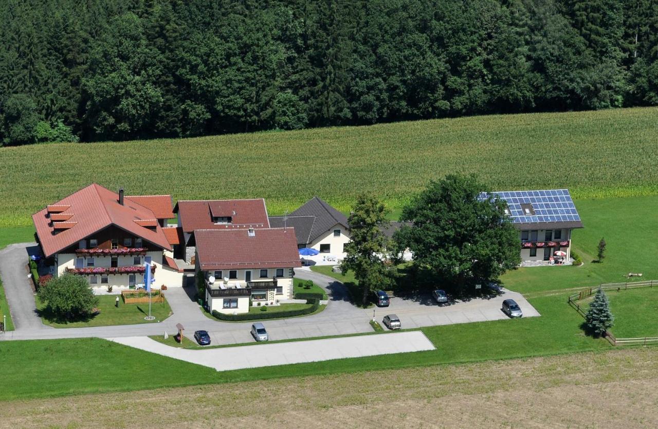 Fruehstuecks-Pension Lichtenauer Hof Thyrnau Buitenkant foto